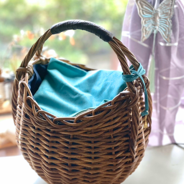 【新商品・数量限定】アカシアはちみつ＆TSUTSUMU -包- （おでかけマルチクロス）セット